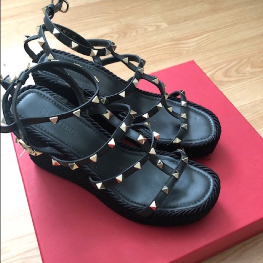 Valentino Rockstud Platform